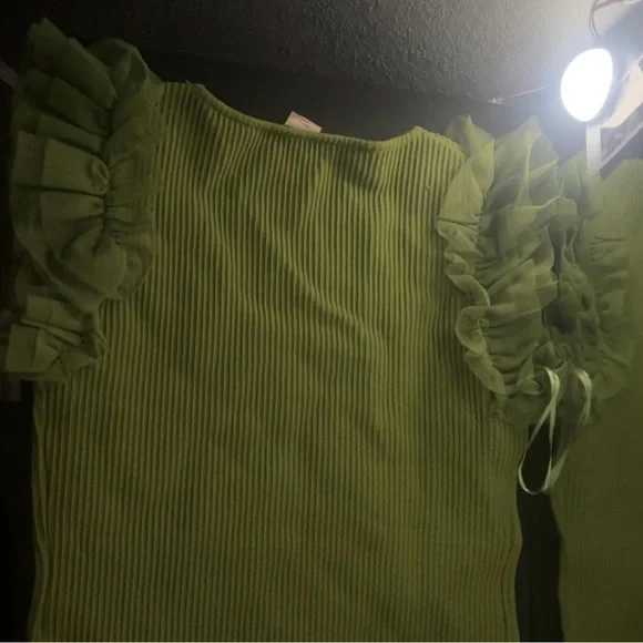 Green Ribbed Ruffled Blouse - Picture 2 of 2